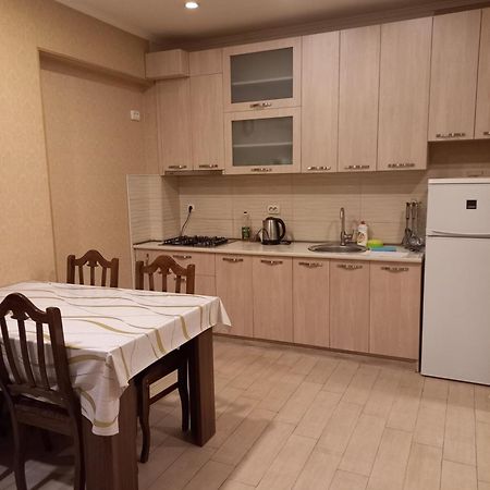Grigol'S Apartament Tbilisi Exterior foto